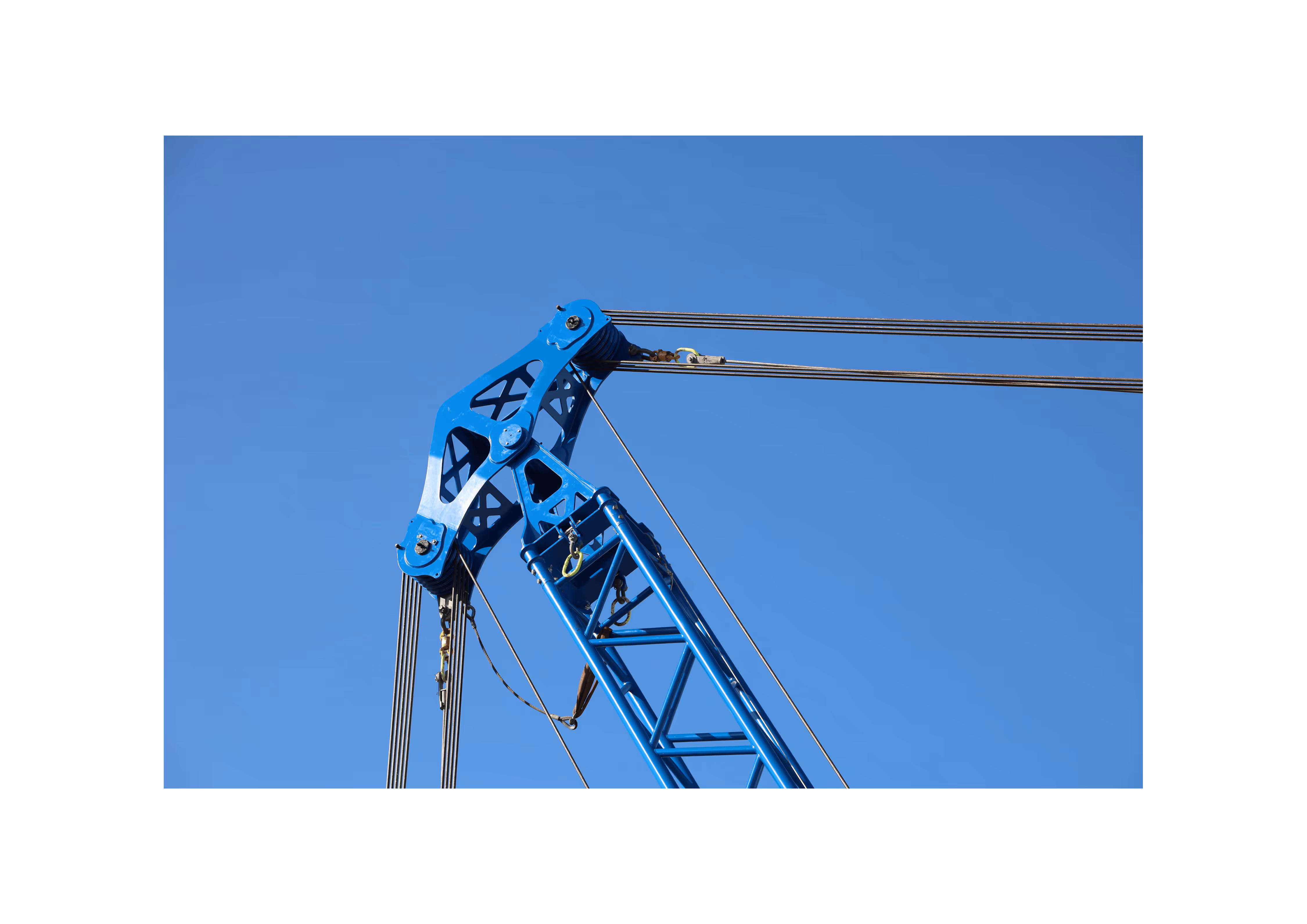 The SL900 tilt head is one of the critical components of the SL900 lifting system. The tilt head allows for perfect load introduction.