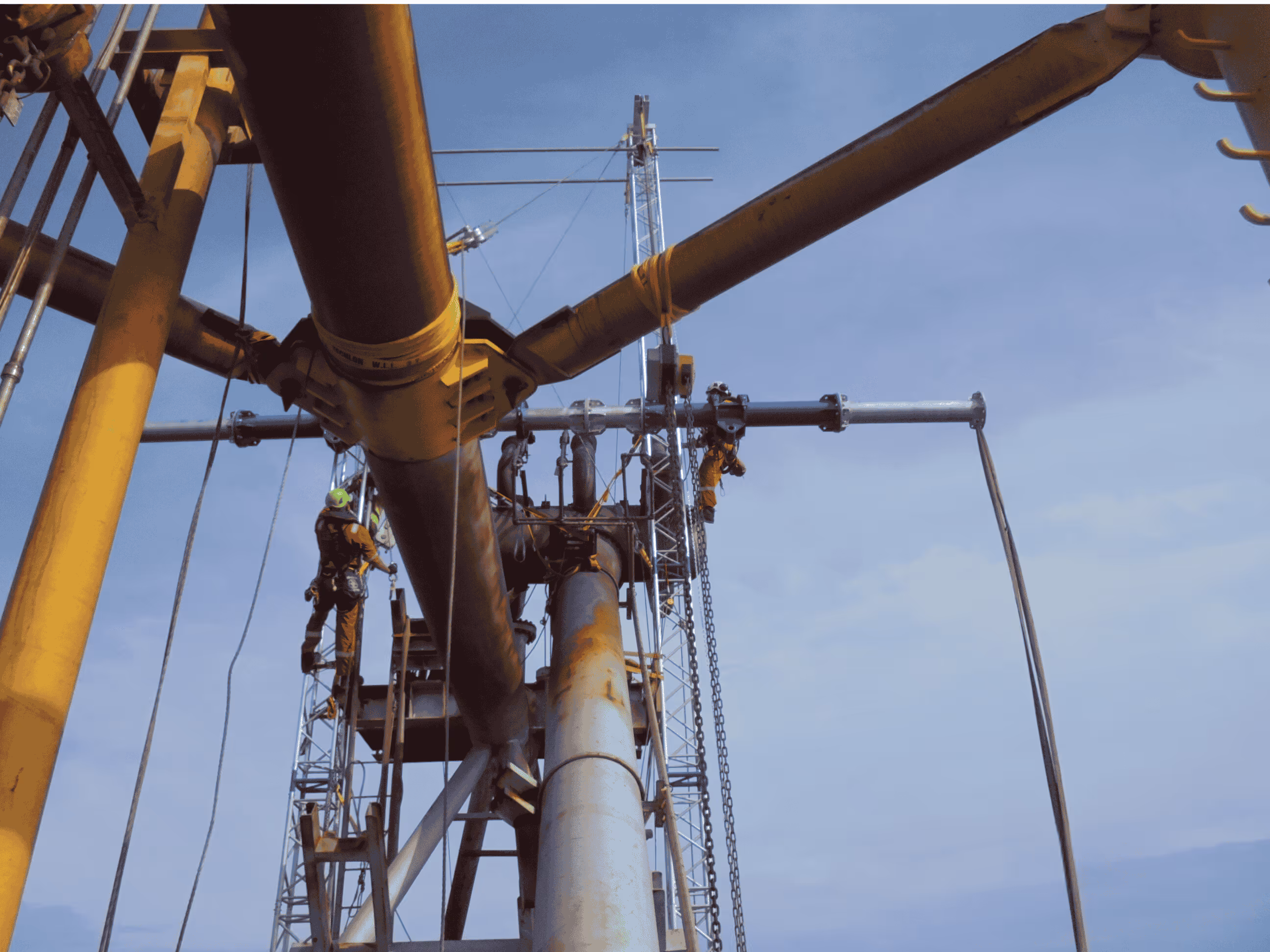 "A modular lifting system constructed from lightweight components extends beyond the bridge structure, enabling efficient lifting operations at the Erawan facility while distributing loads to the bridge's strongest points."