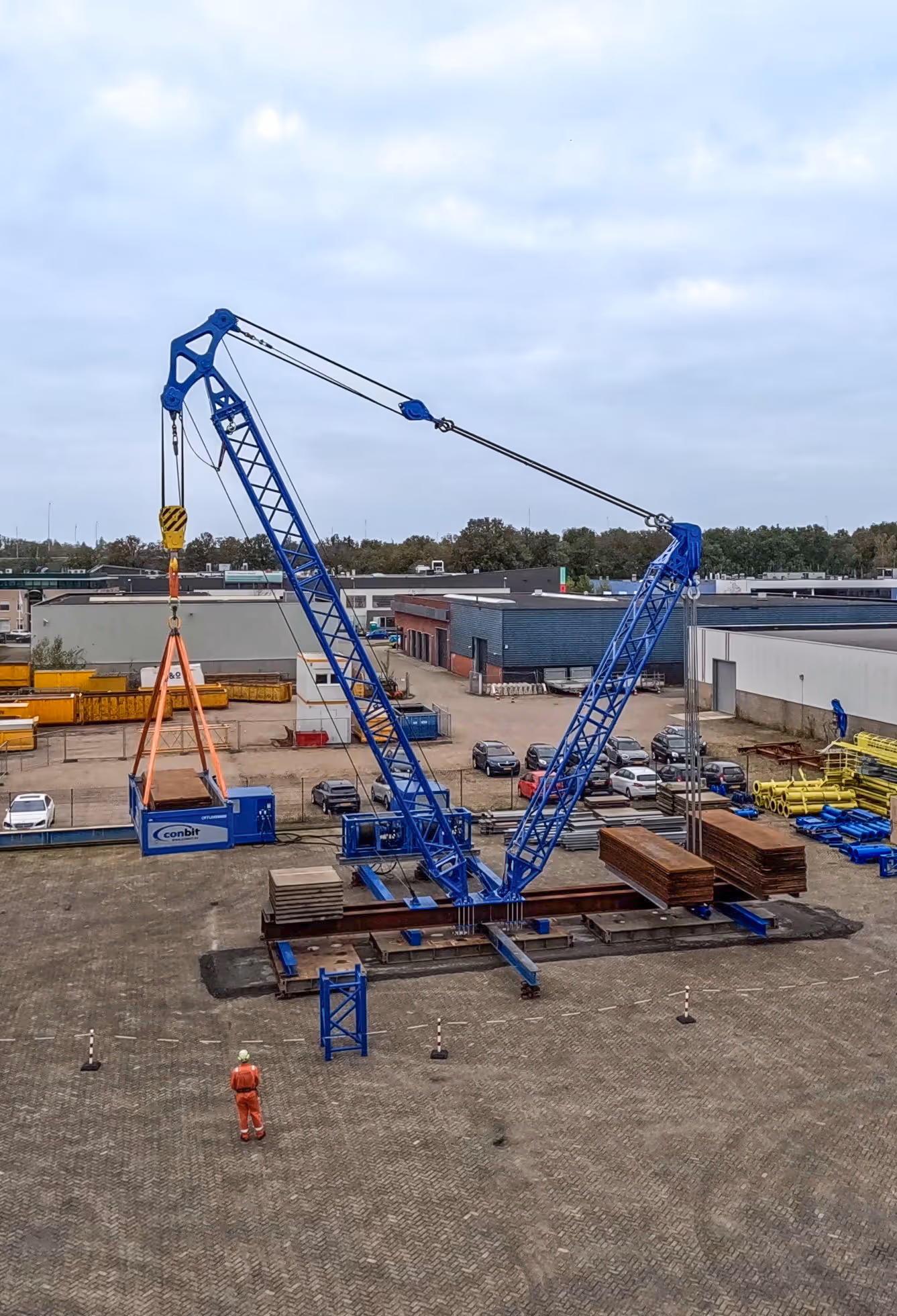 Load test of the SL900 single boom at Conbit headquarters