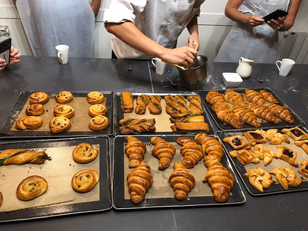 Team-Bonding Activities – 40 Best Group Activities for Adults