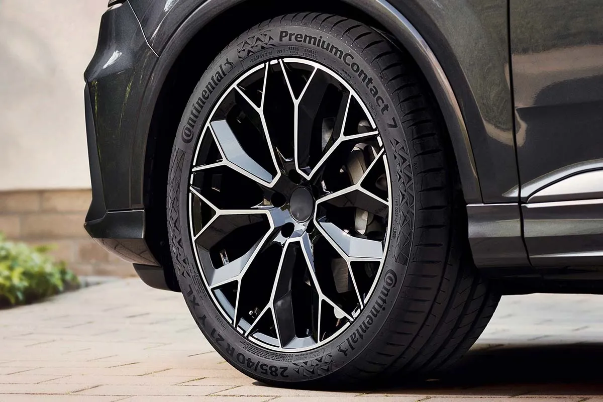 Continental’s PremiumContact 7 Comes Top in What Car? Tyre Test