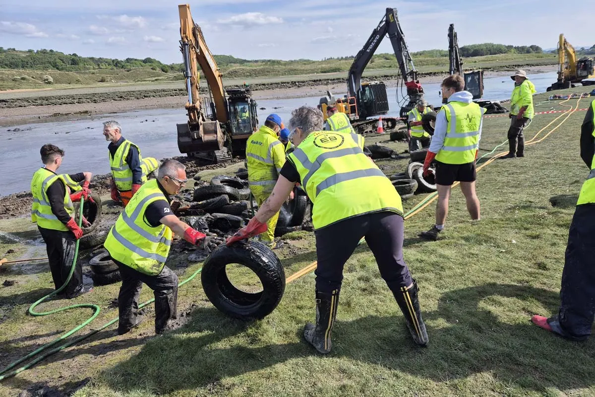 Bridgestone Joins Forces for Major Tyre Clean-Up in Welsh River