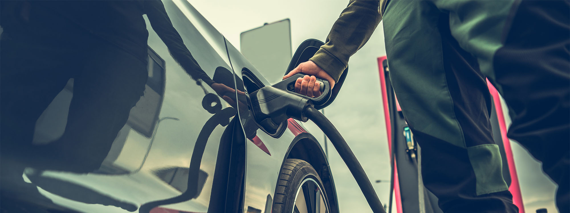 EV Drivers Alert: New 3p-per-Mile Tax Could Add £250 to Your Annual Costs