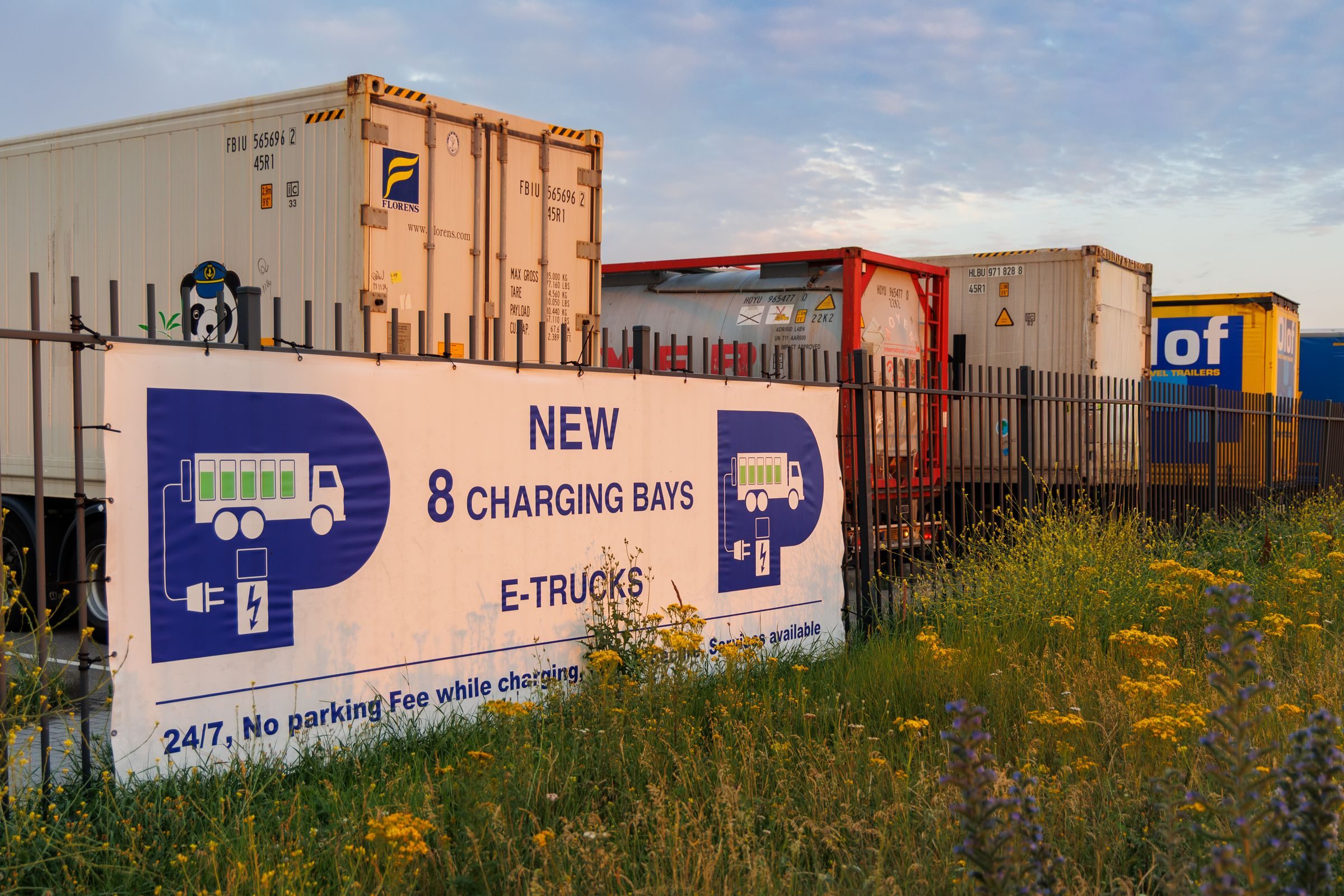 Ladepark für Elektro-LKW