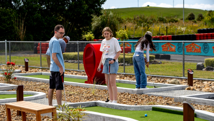 Mini Golf - 1 Adult Pass