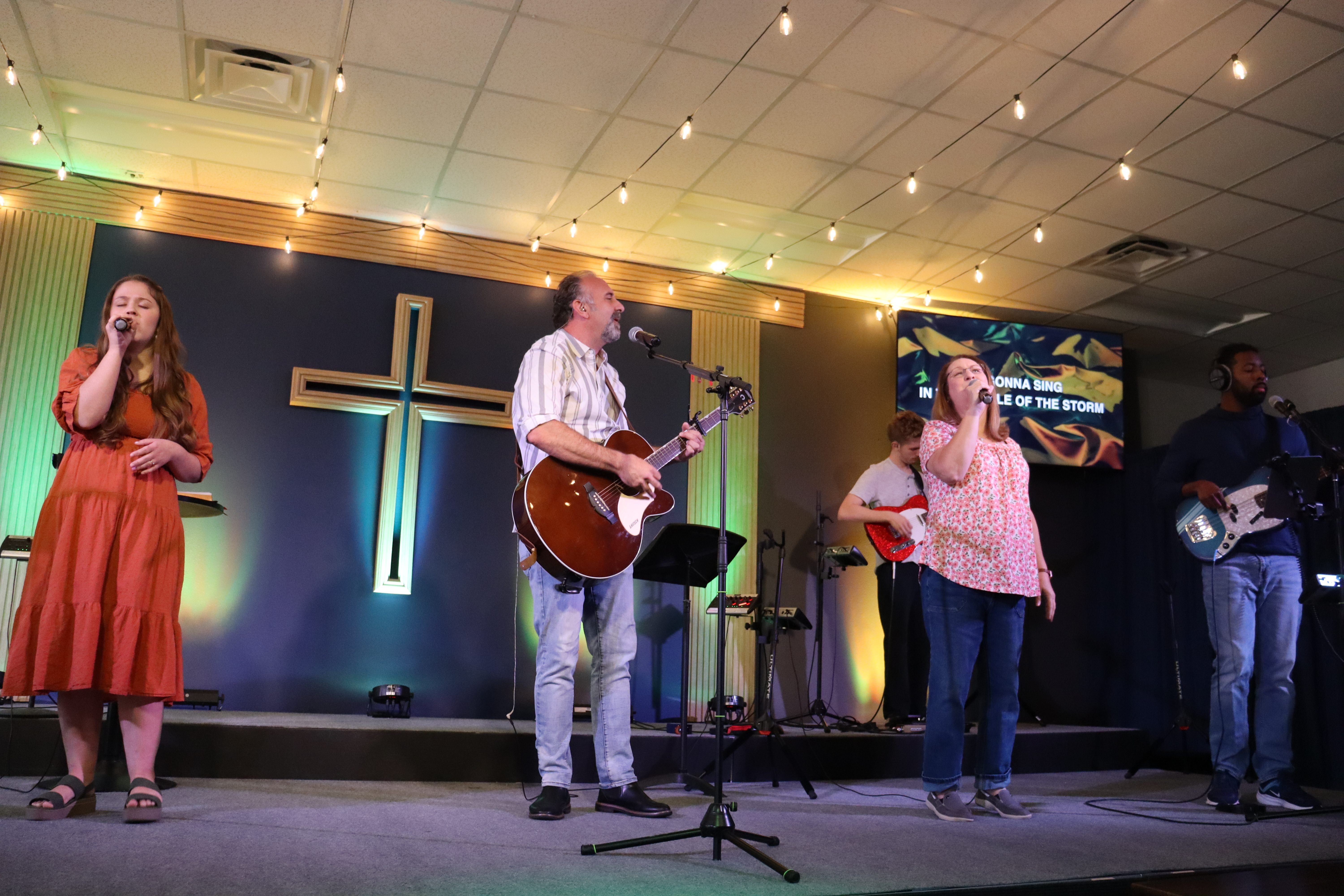 Worship at Lakeland Family Church