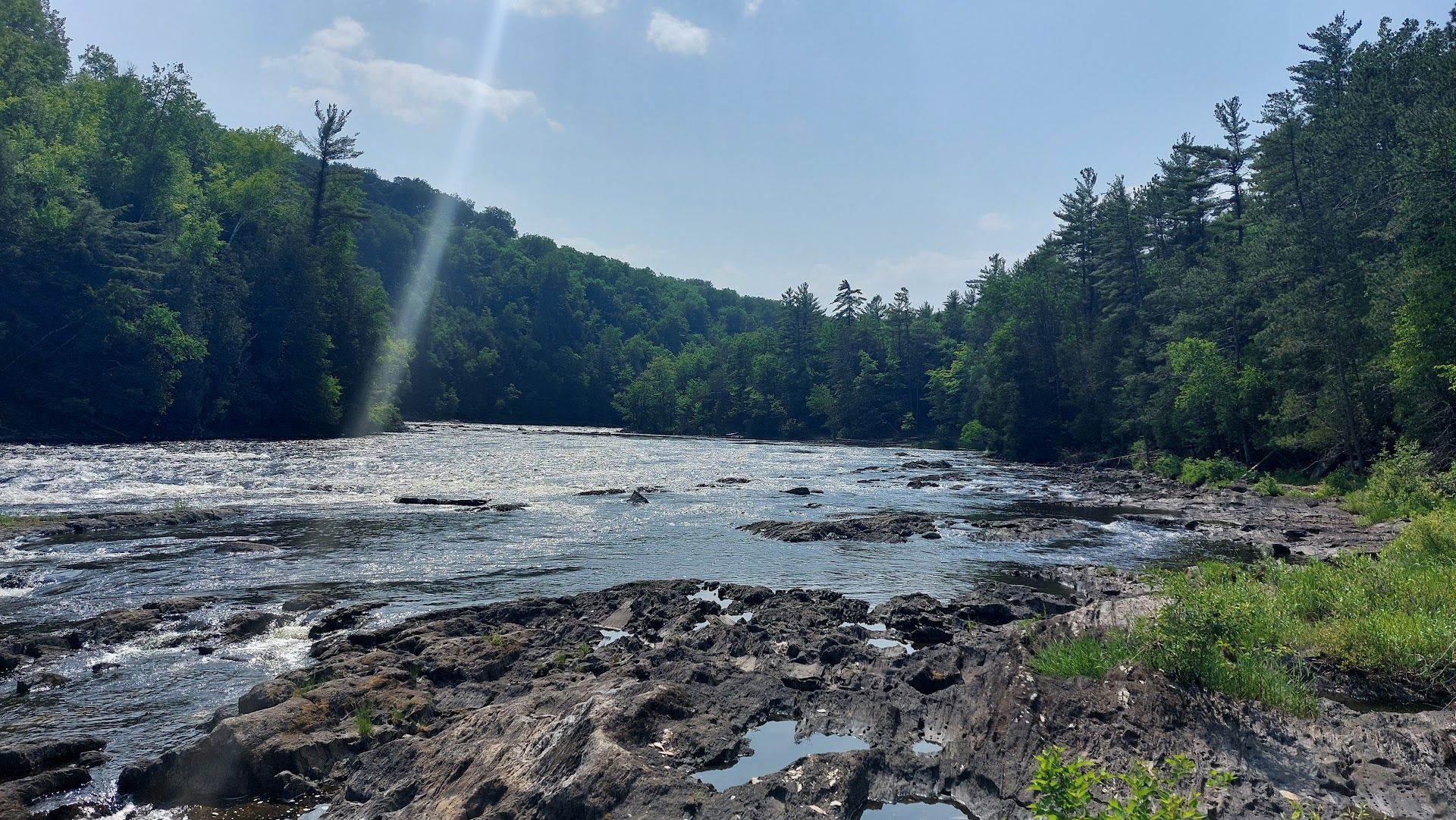 Piers Gorge Scenic Hiking Trail - Menominee River State Recreation Area