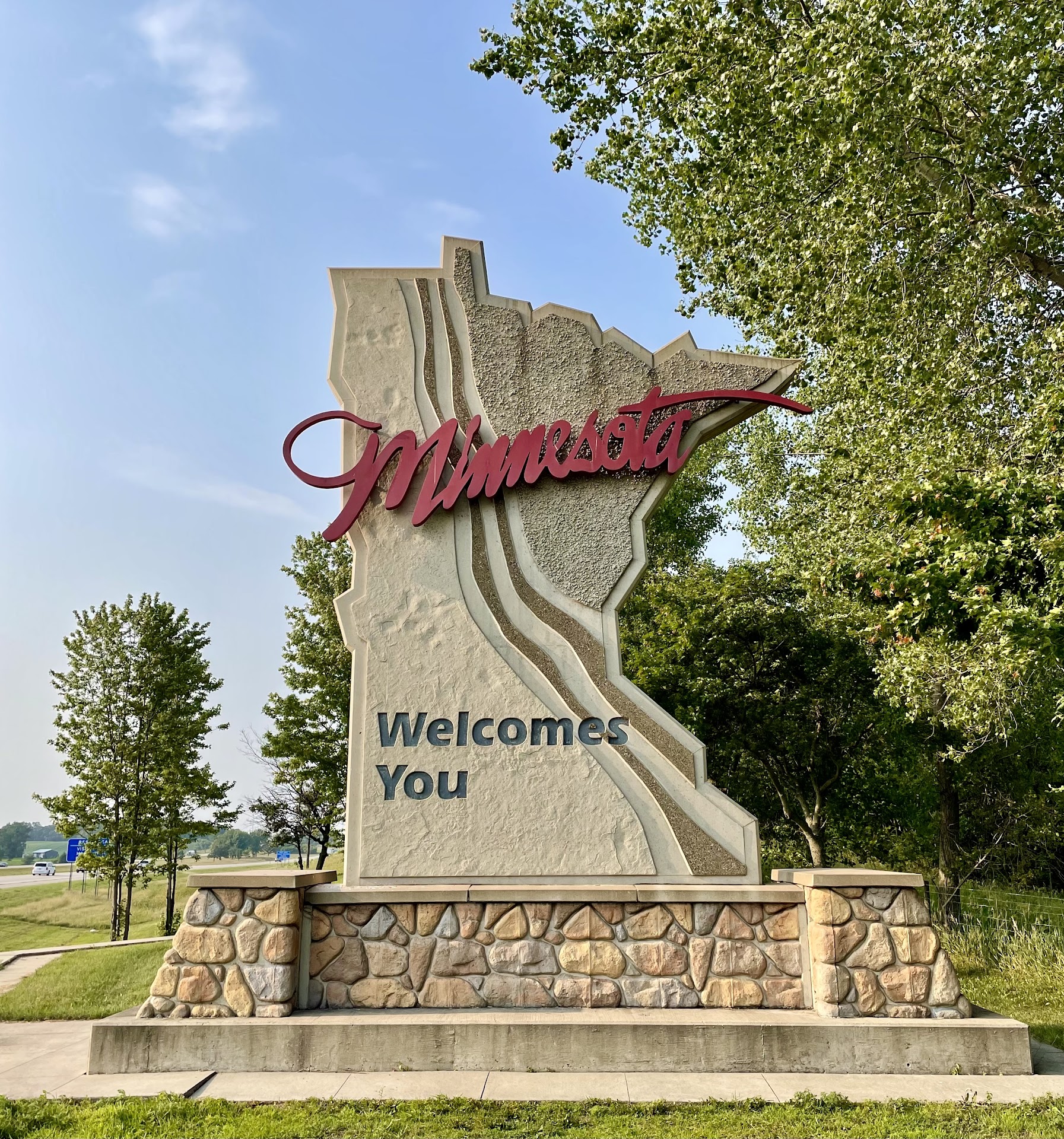 Minnesota Border Sign