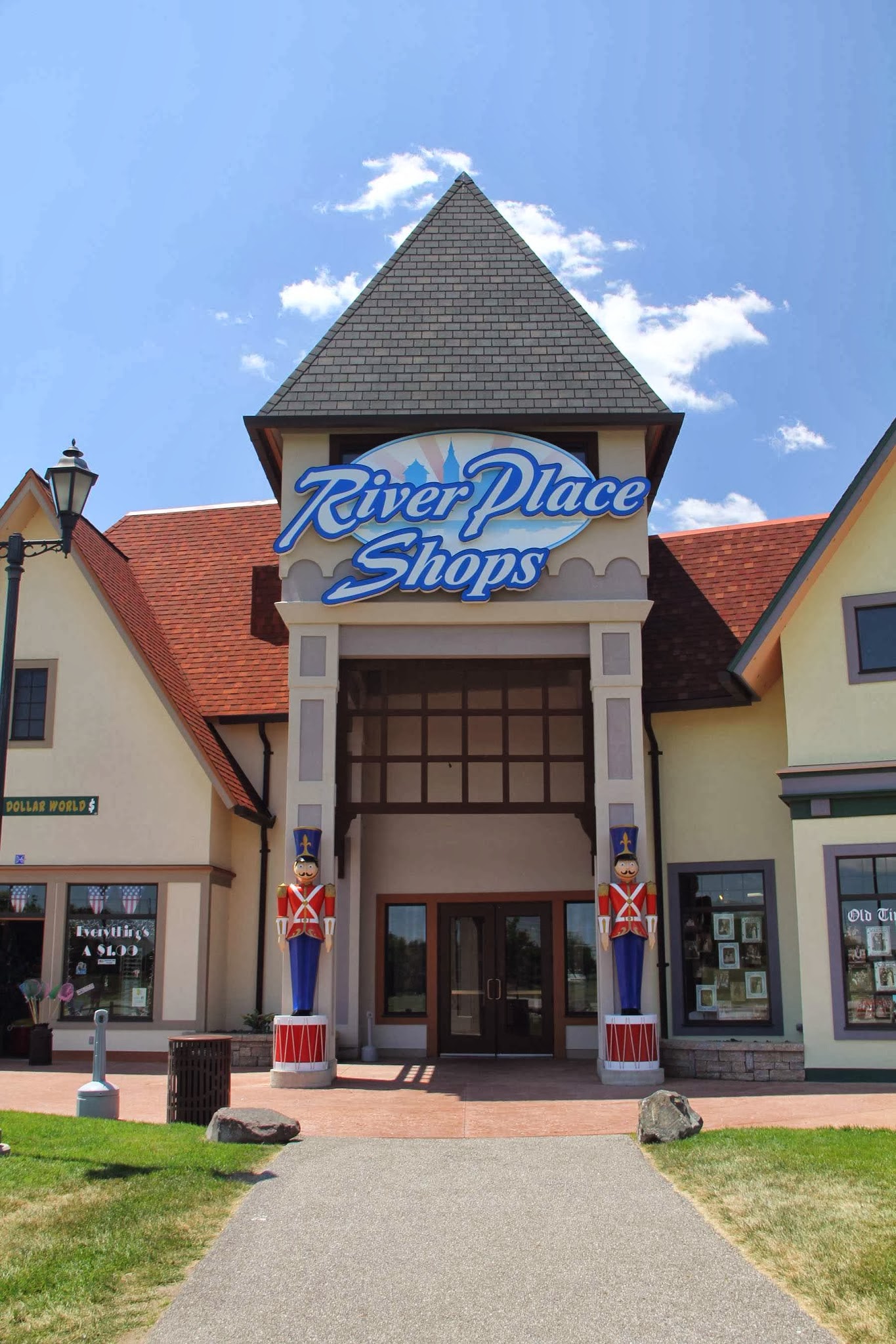 Frankenmuth River Place Shops