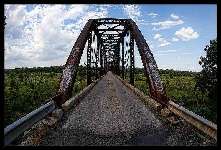 Soggy Bottom Trails, Pub & Camping