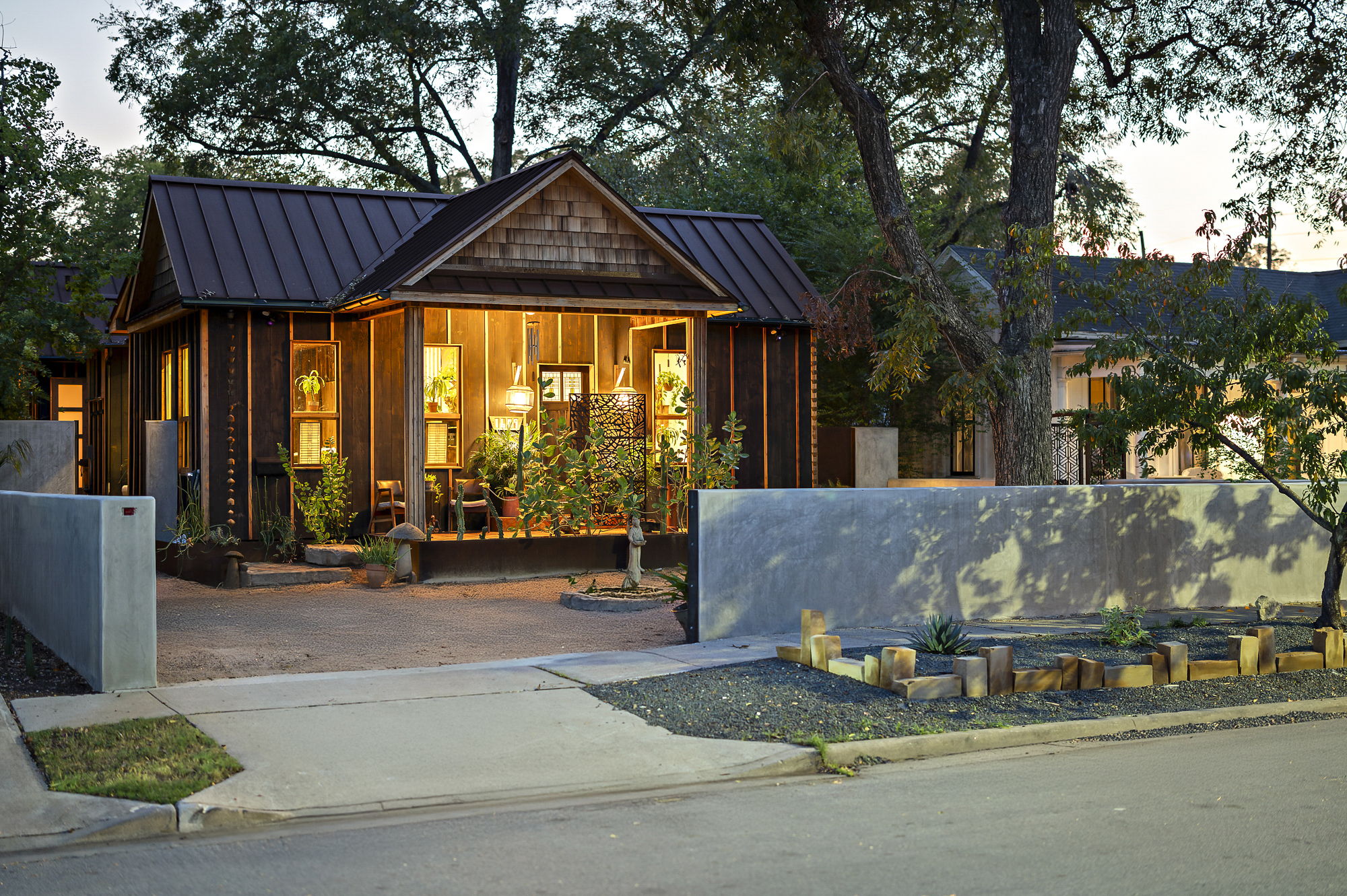 Short-Term Rental Management in Austin: How Owners Can Maximize Income