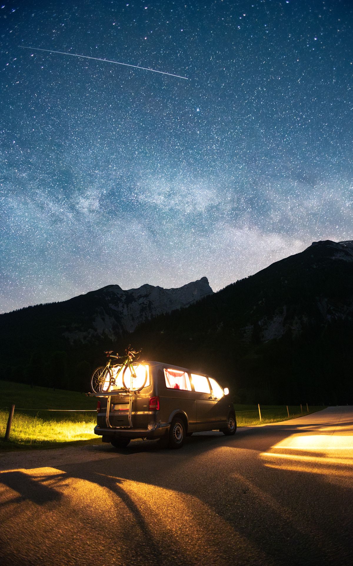 Camper in den Bergen