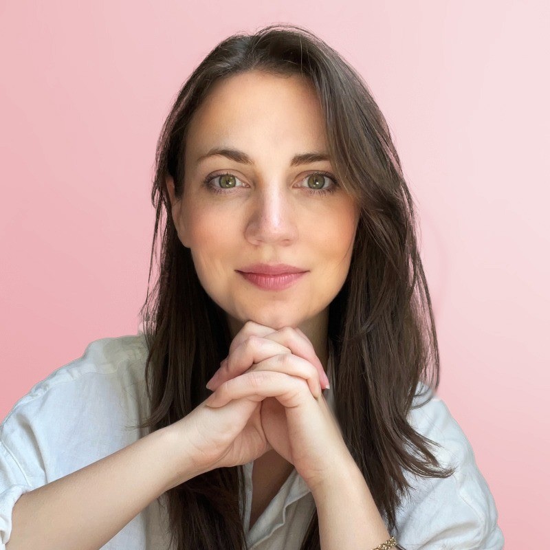 Carly Williams Headshot