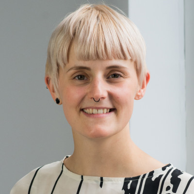 Headshot of Linn Vizard