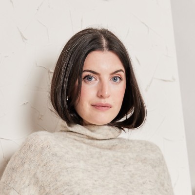 Tara Caldwell's Headshot