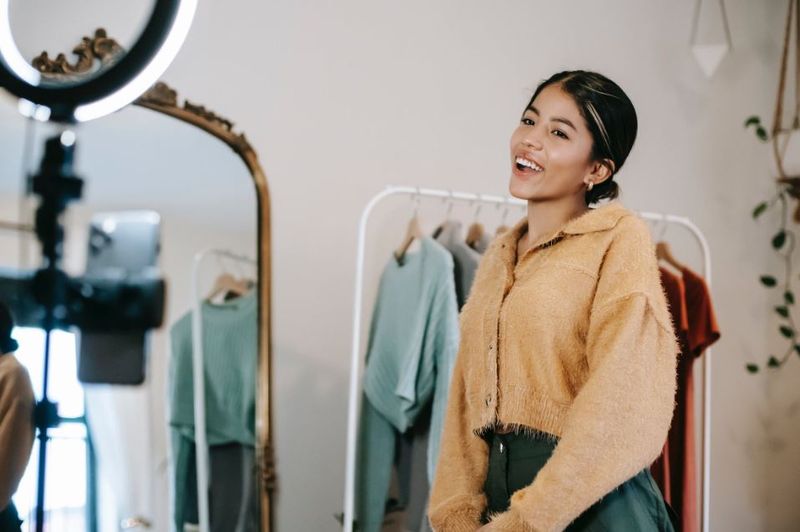 UGC creator jobs India - The UGC Creators