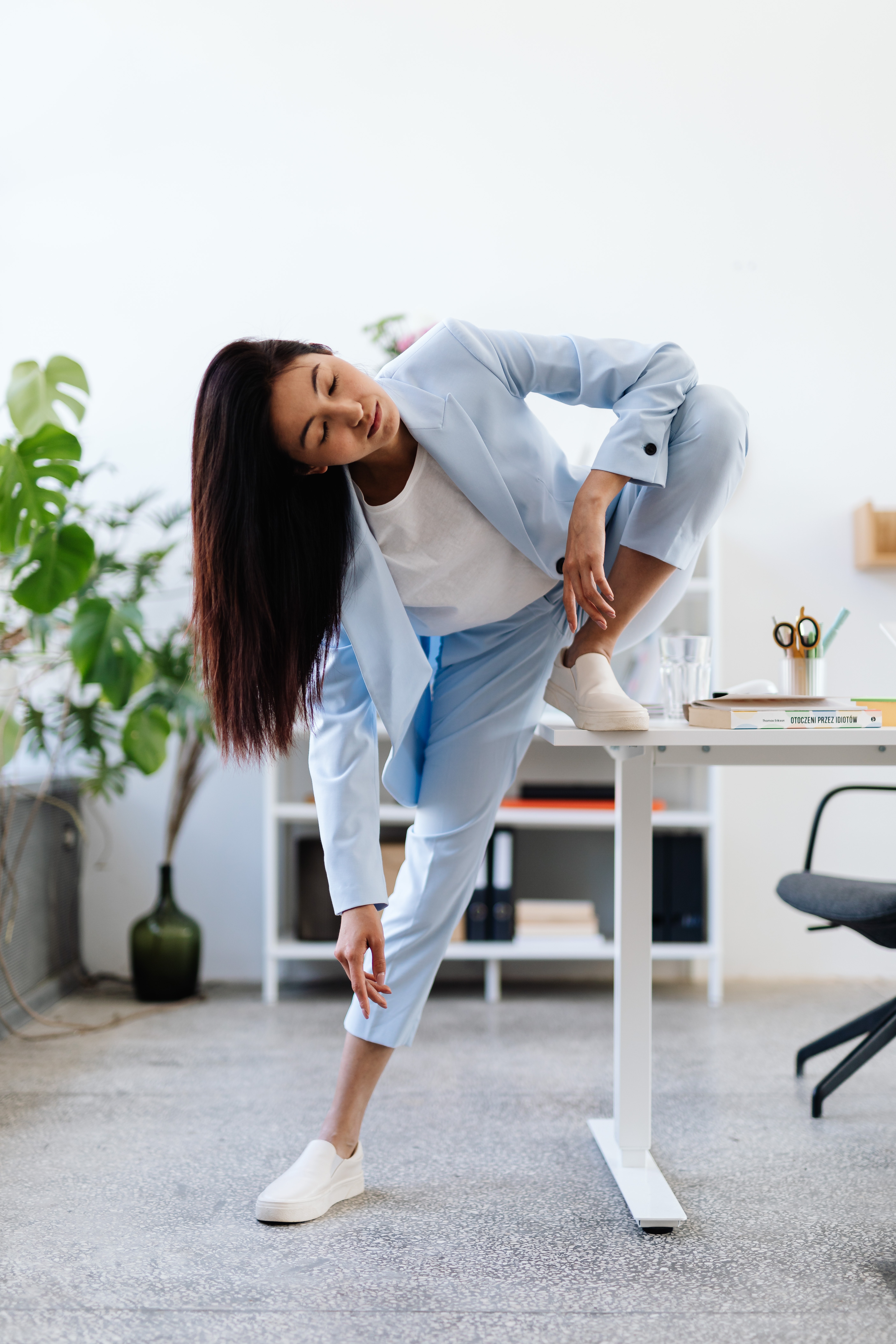 Desk Stretch Sesh!