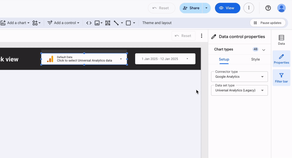 A GIF showcasing how to change the data set type with data control in Looker Studio