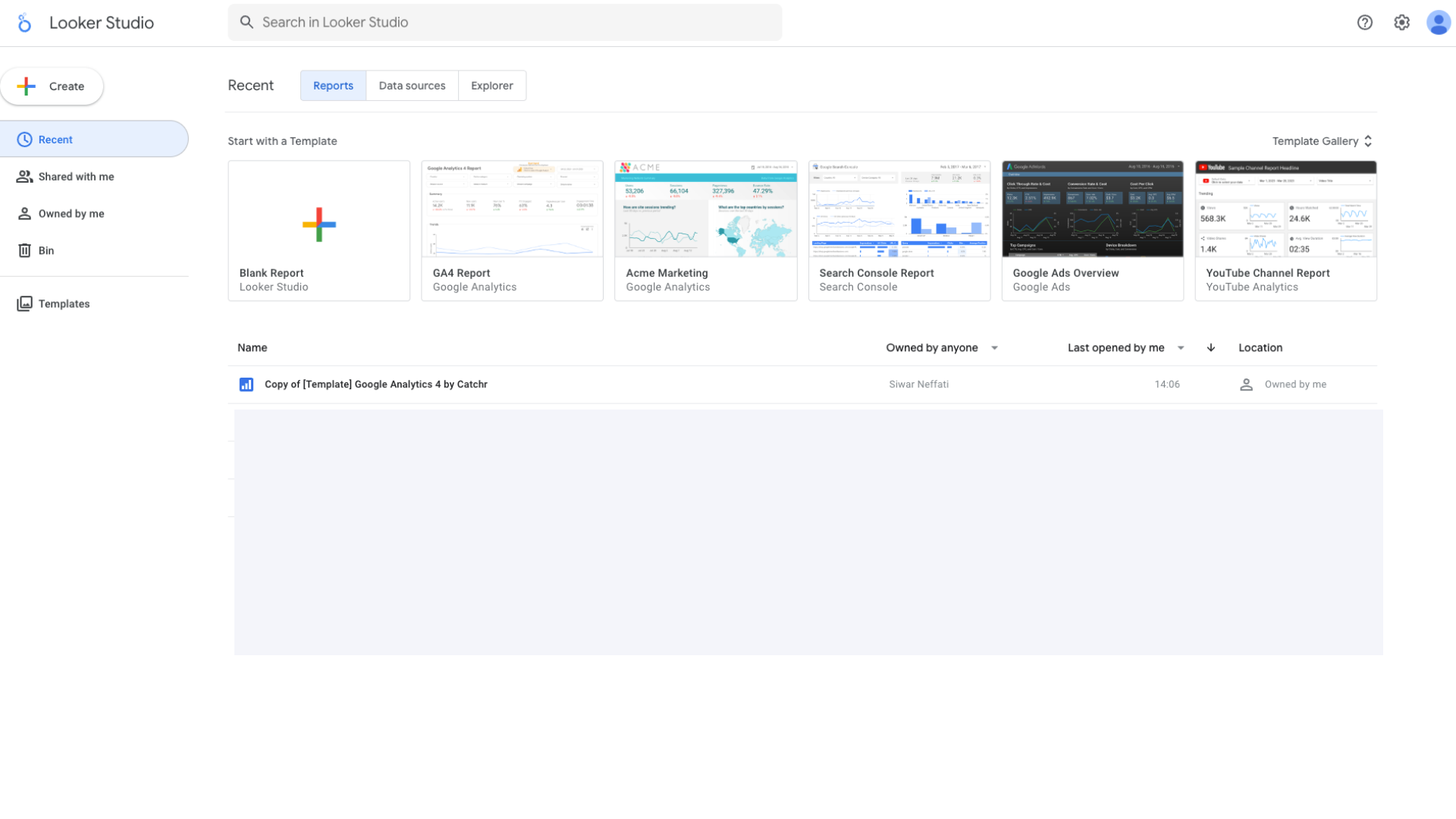 Looker Studio homepage showing recent reports and available templates.