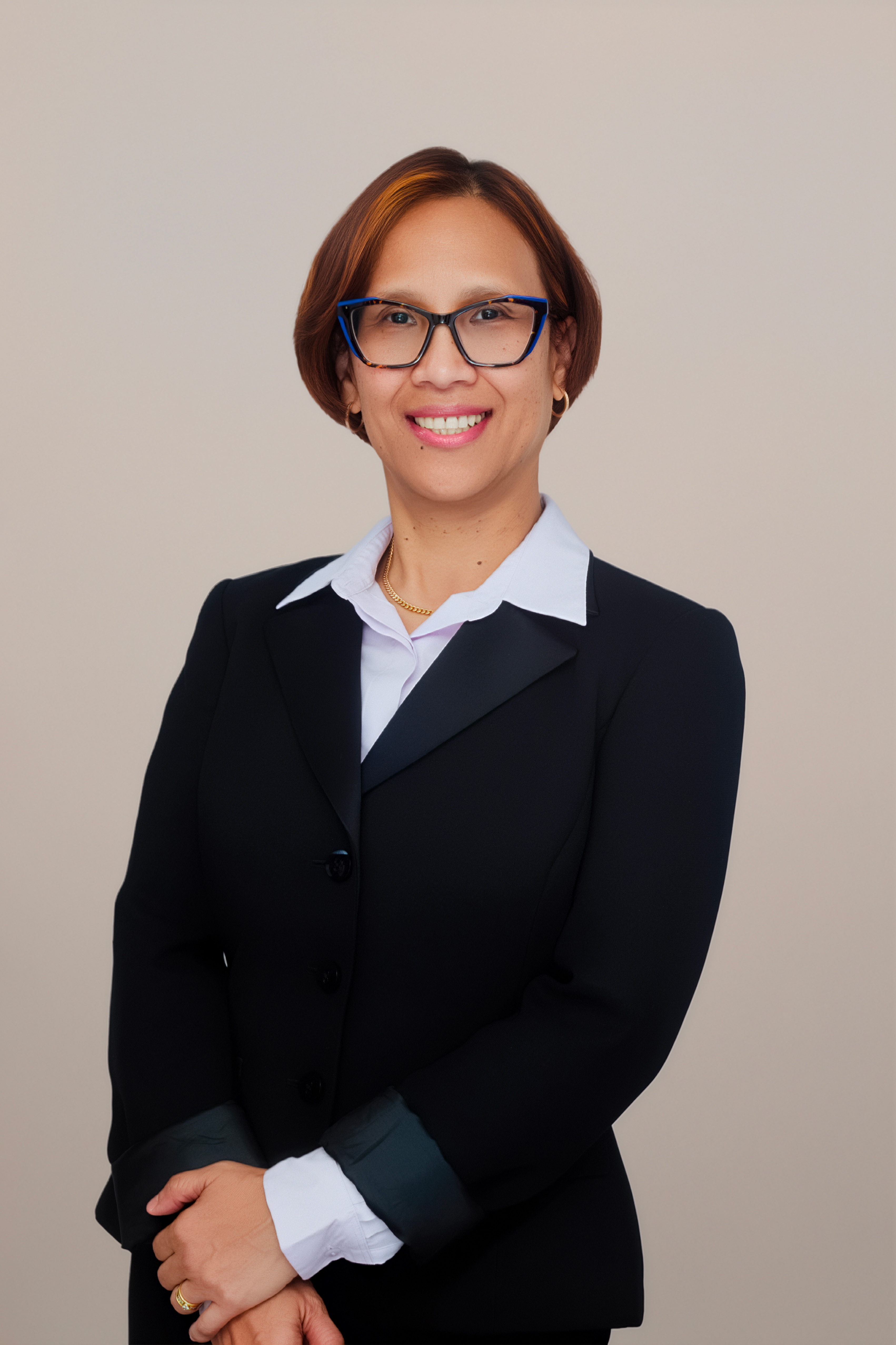 Elena Pinili