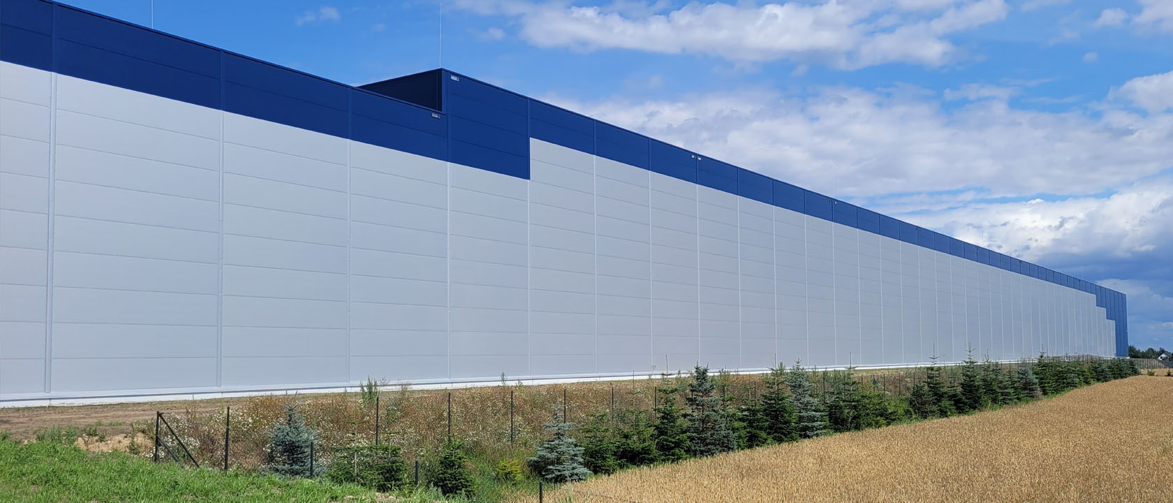 Usuwanie pianki z płyt warstwowych – suchy lód