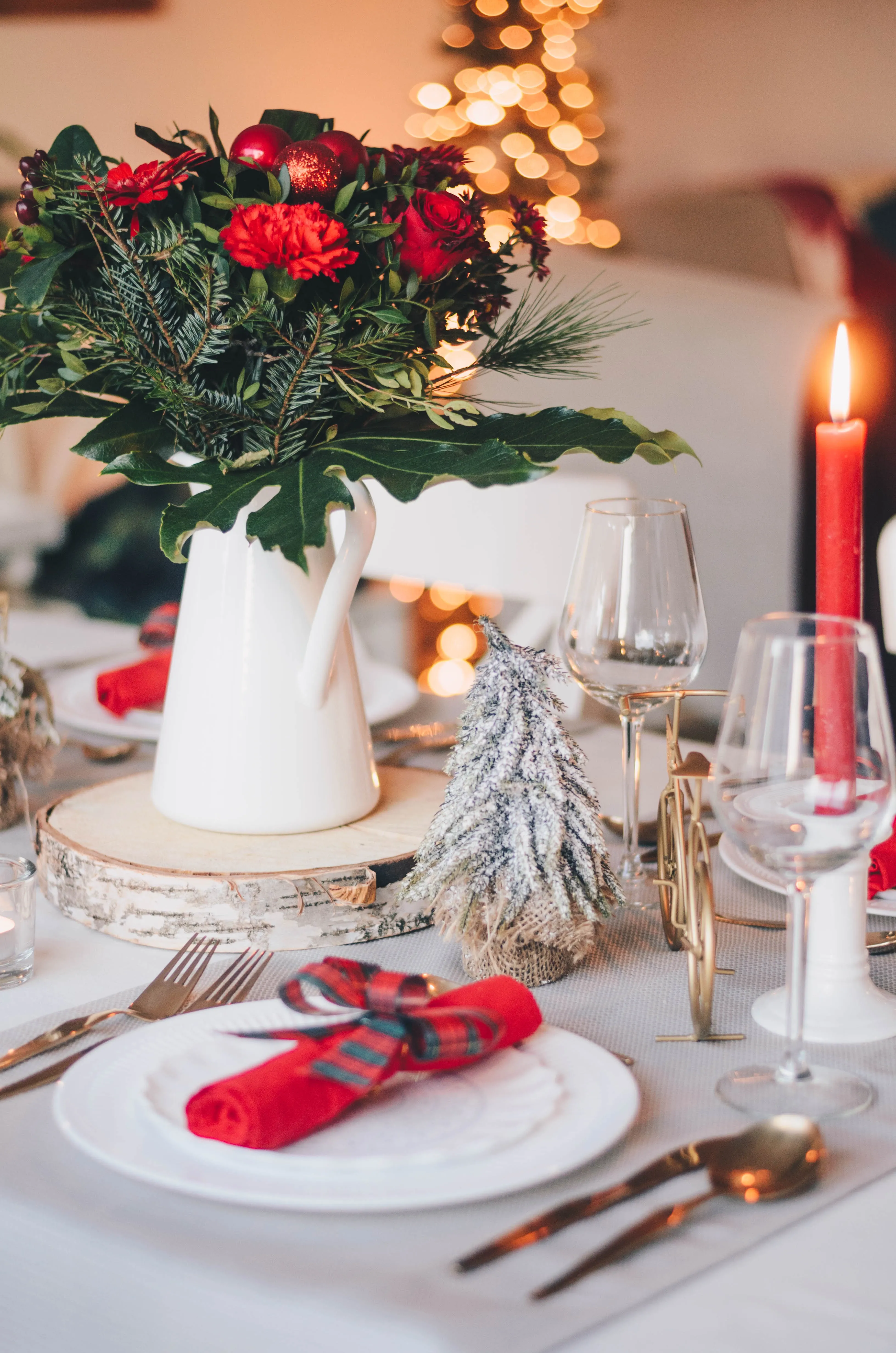 Top Themes for Your Holiday Dinner Party