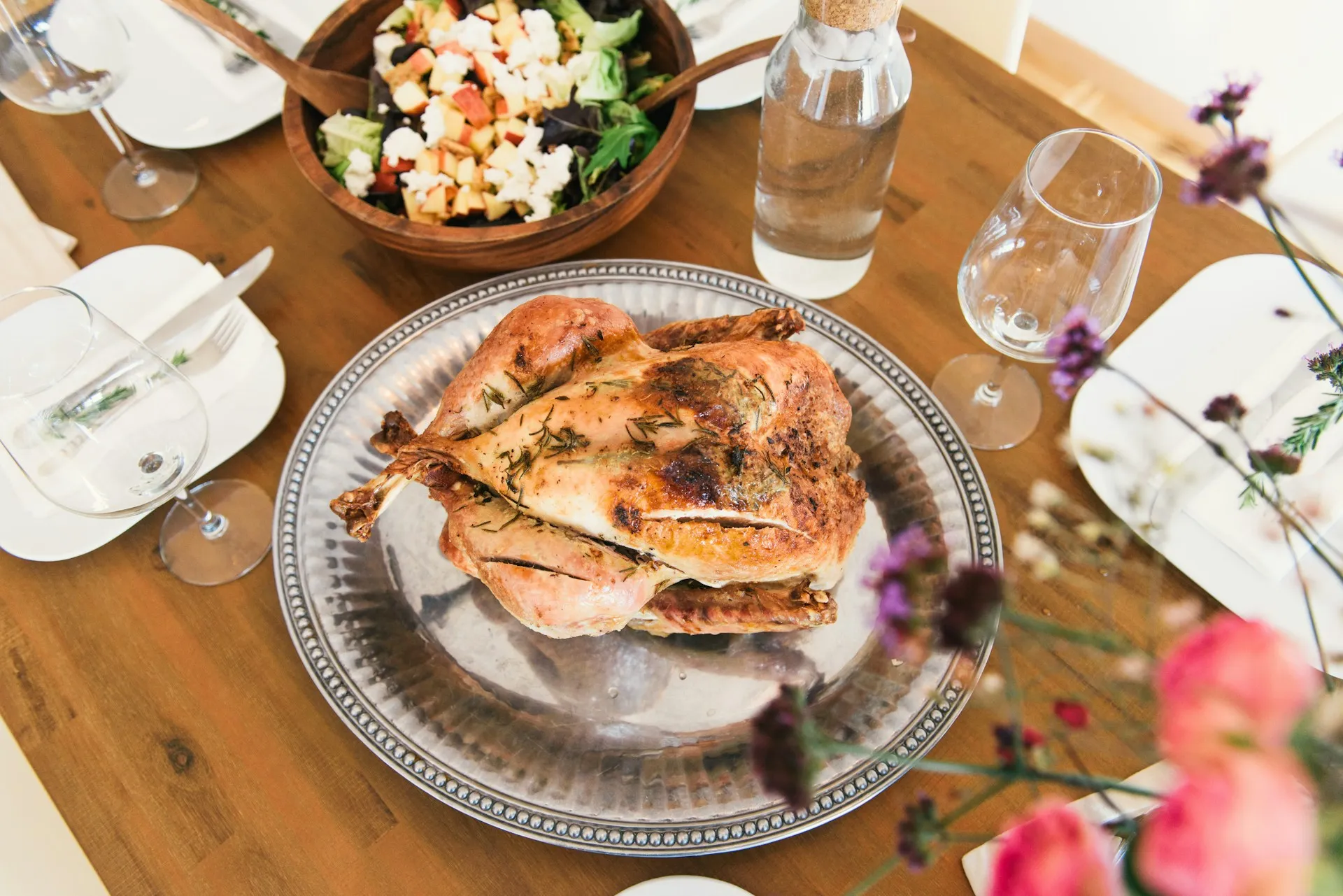 How to Host a Friendsgiving Potluck in San Francisco