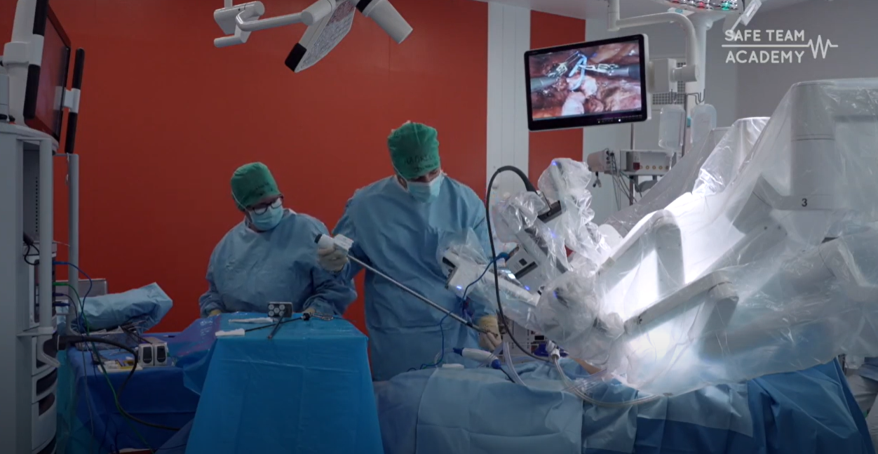 Managing hemorrhagic shock as a team in robotic surgery - P26