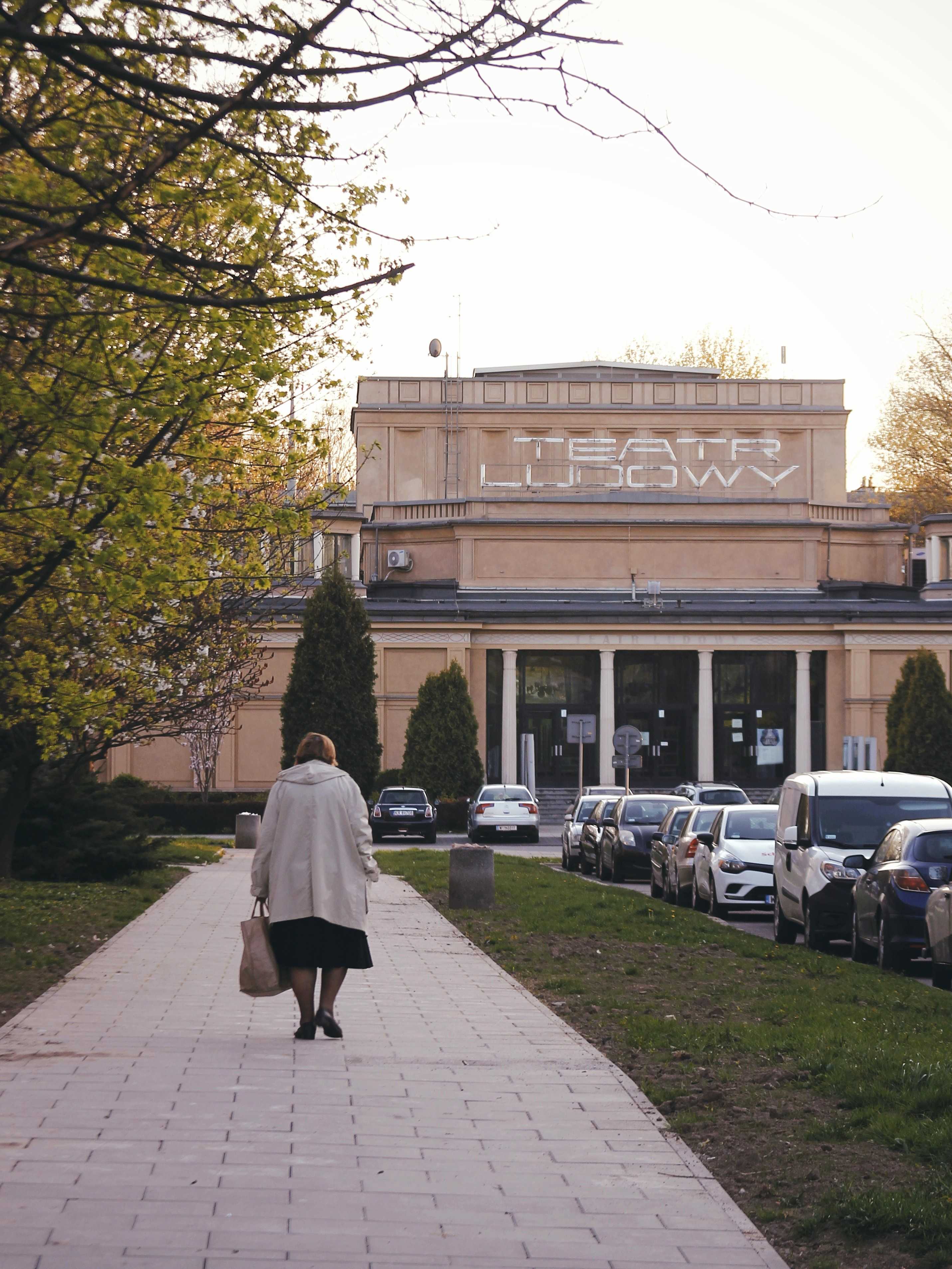 Ulica przy Teatrze Ludowym w Nowej Hucie