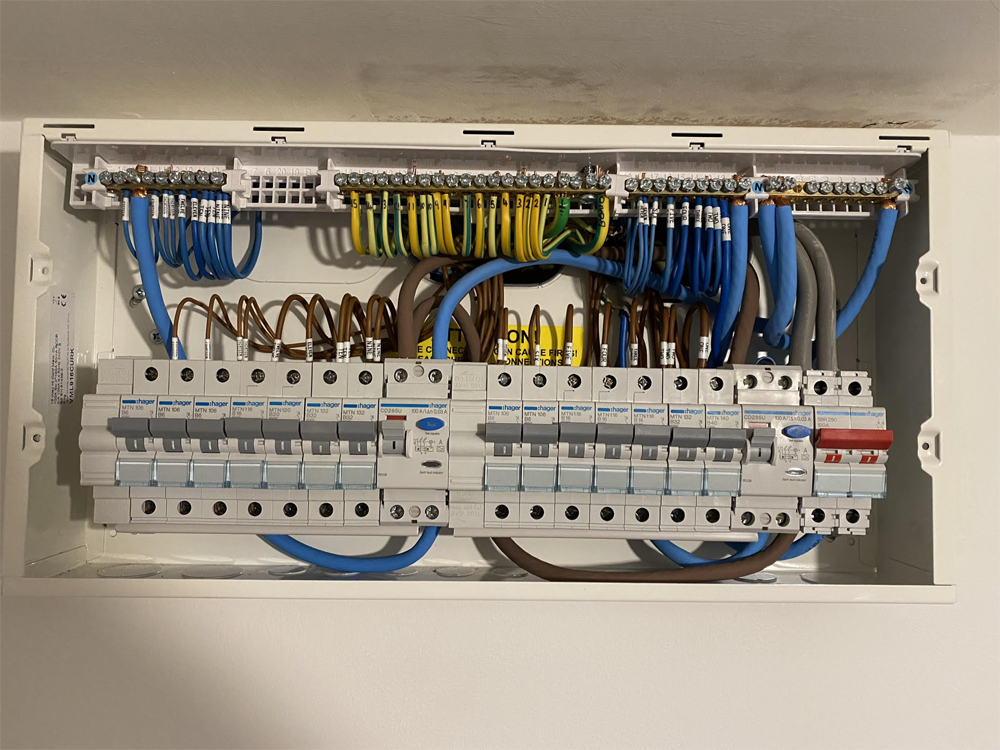 Electrical contractor in Rugby Warwickshire