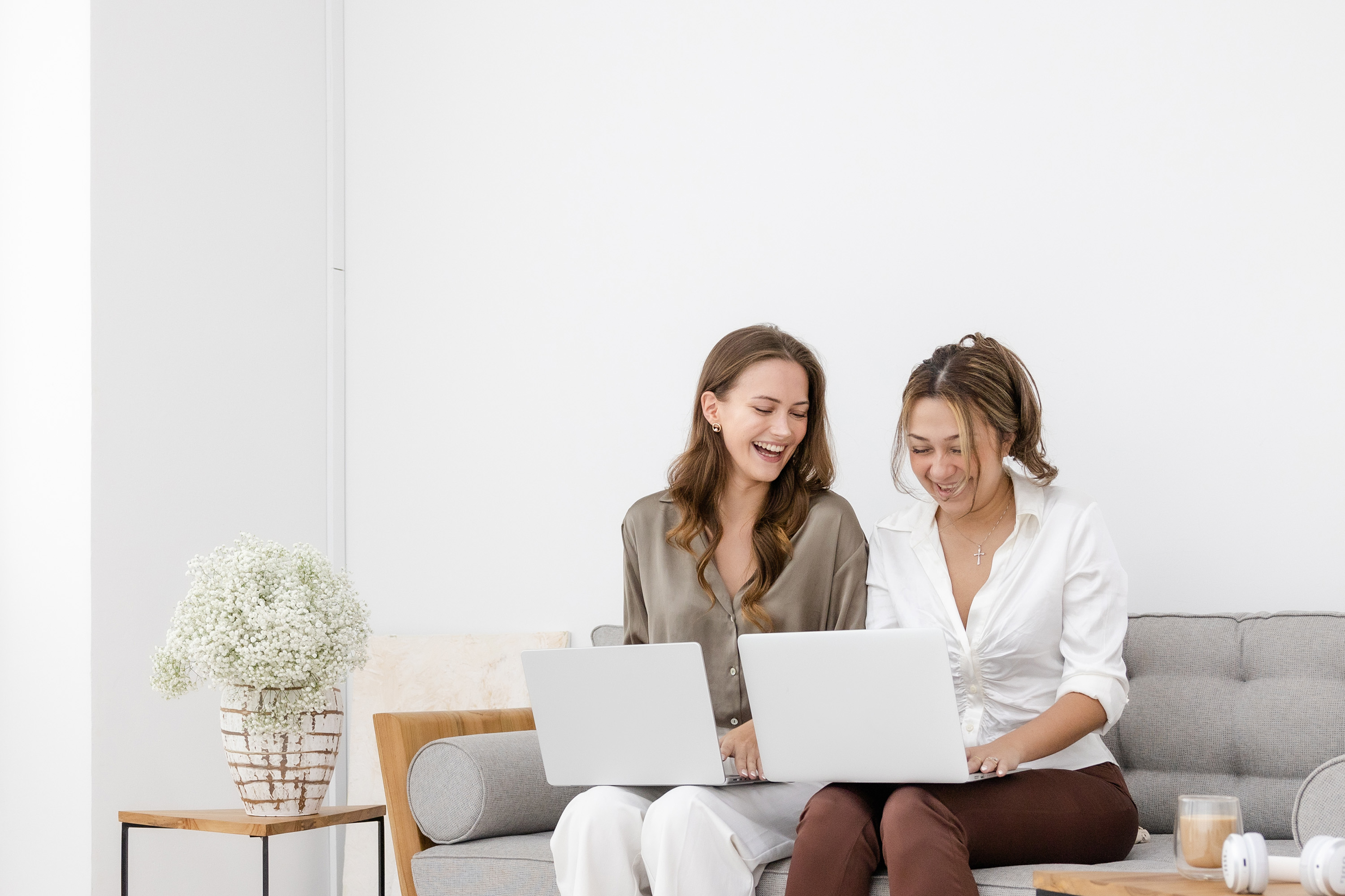 How to Use LinkedIn for Business [2025 Guide]