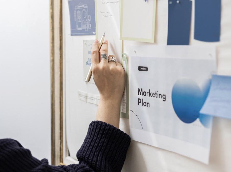 Threads Marketing Strategy 2026: How to Actually Win