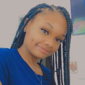Akkea Watts Headshot