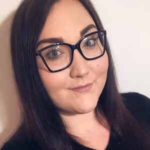 Amanda Buskirk Headshot