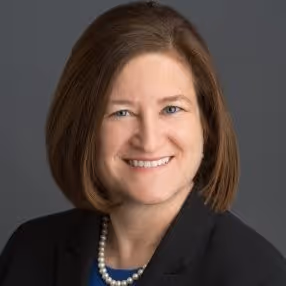 Kelly Clark Headshot