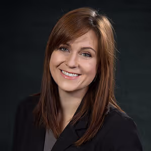 Shannon Linford Headshot