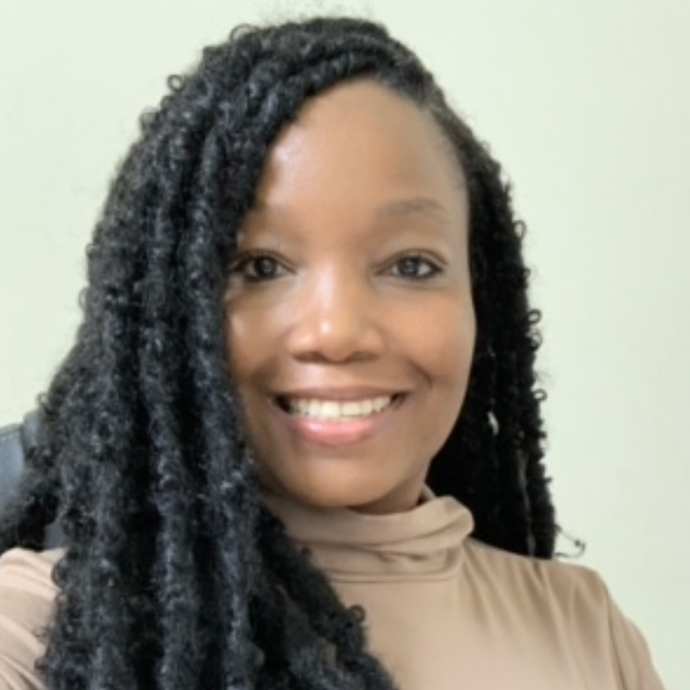 LaTara Taylor Headshot