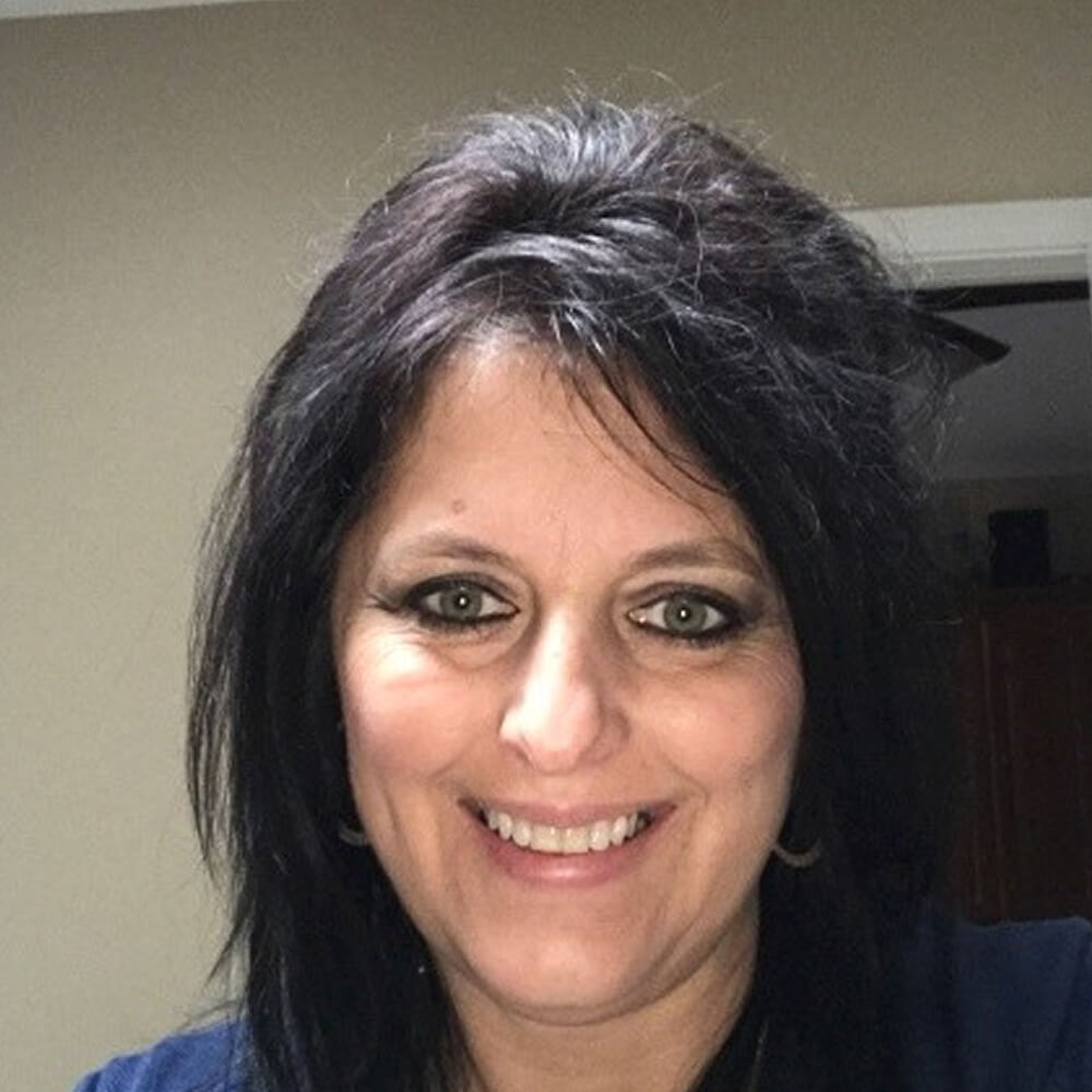 Lisa Beaver Headshot