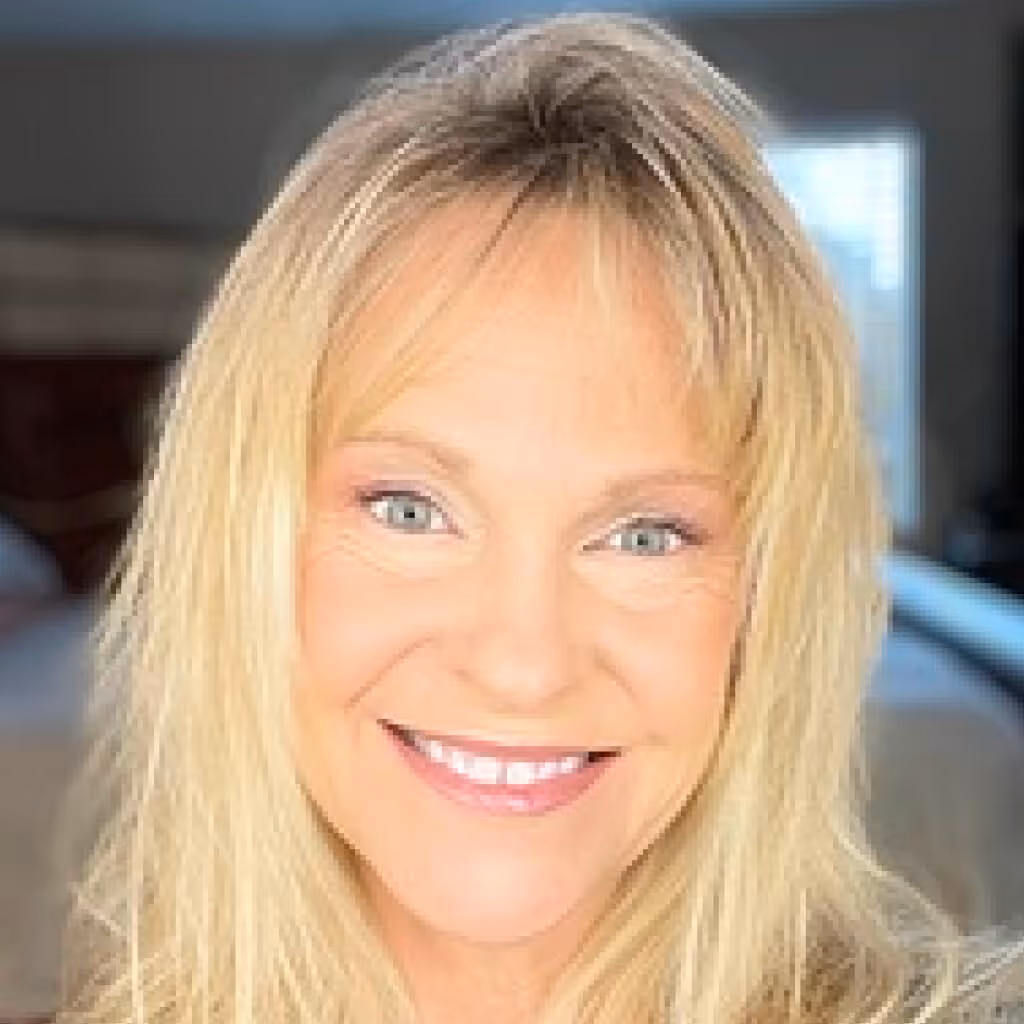 Michelle Powell Headshot