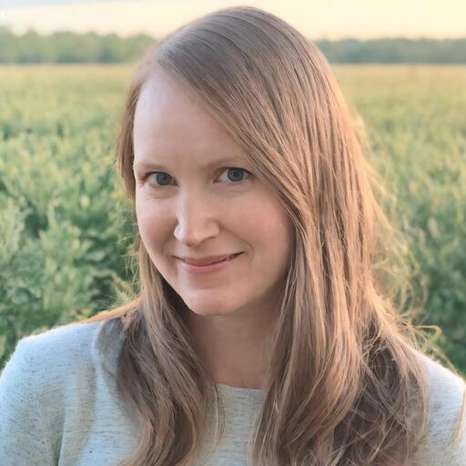 Kendra Joswiak Headshot