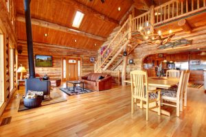 Holzhaus von innen mit Kamin - Stil amerikanisch