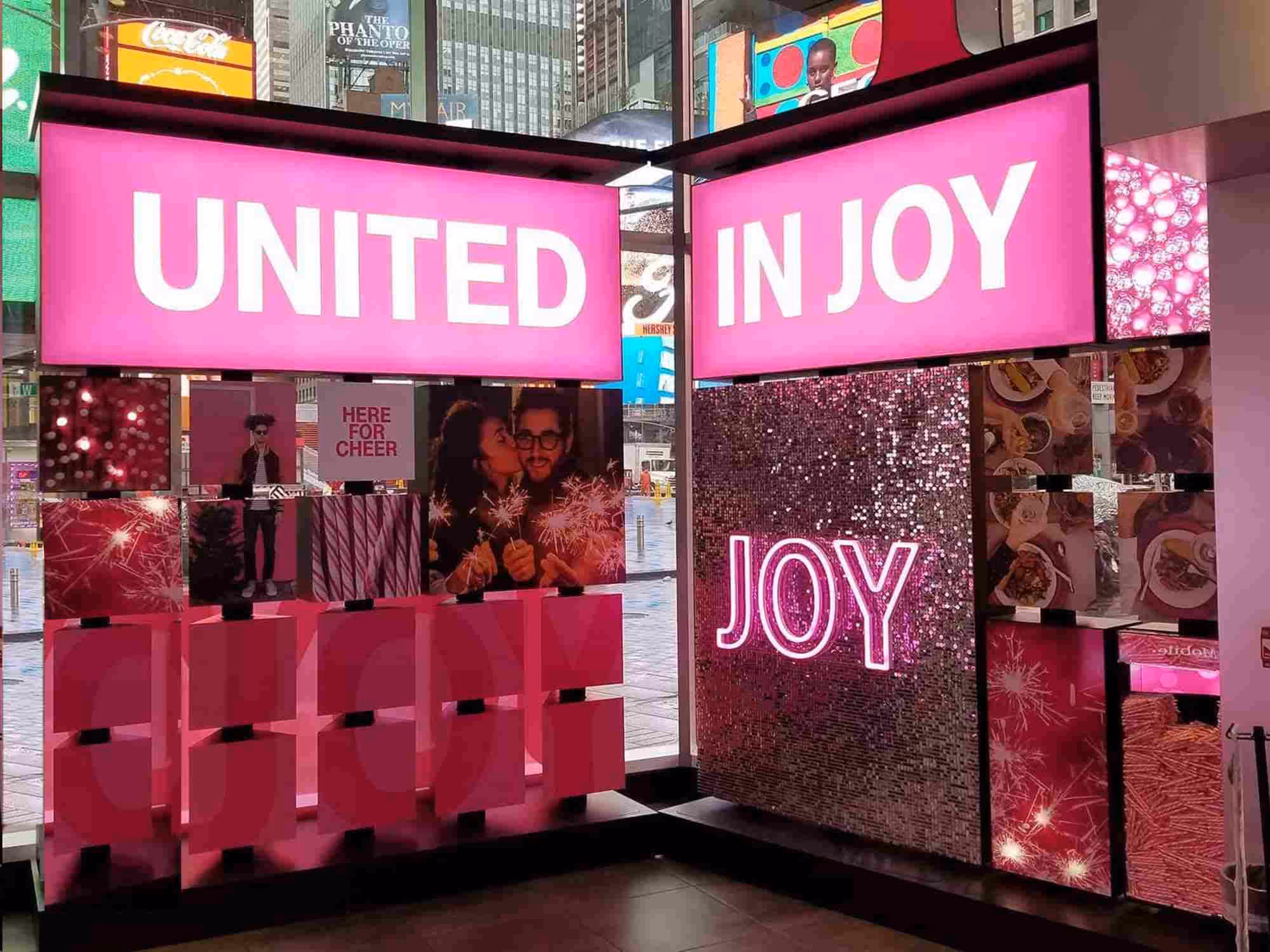 Custom Retail Display: T-Mobile United in Joy holiday fixture.