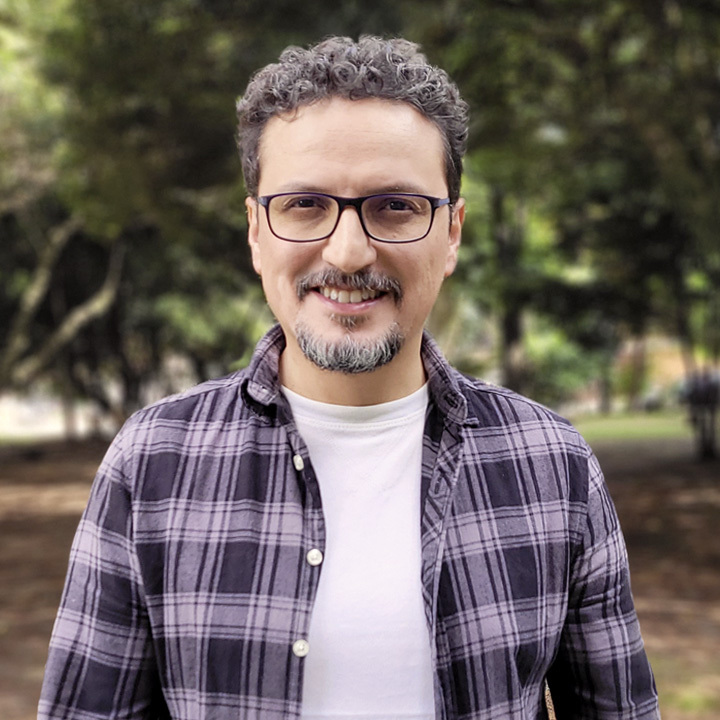 Headshot of Gustavo Ojeda