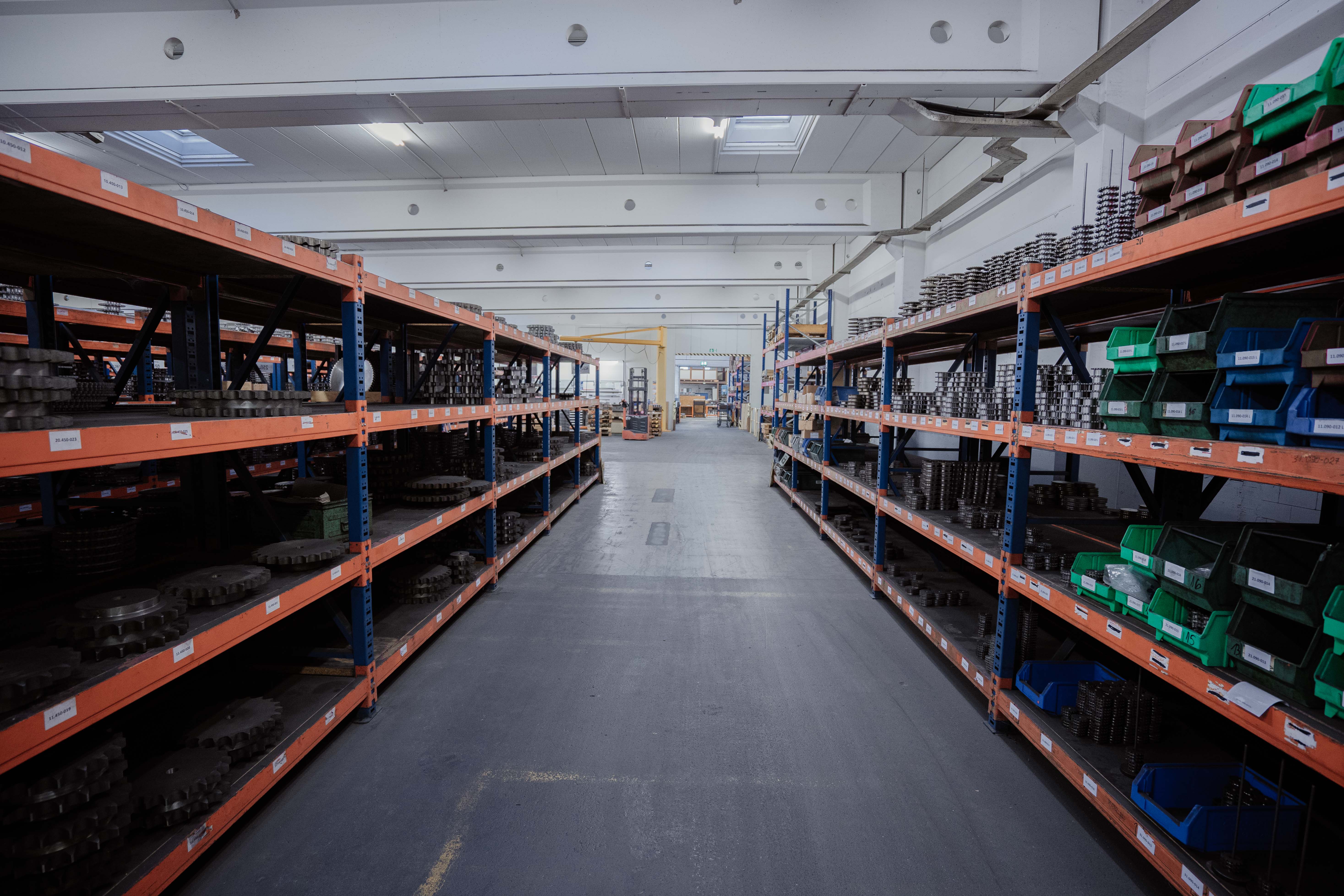 Josef Henkenjohann, Lagermitarbeiter, Stirnräder, Kettenräder