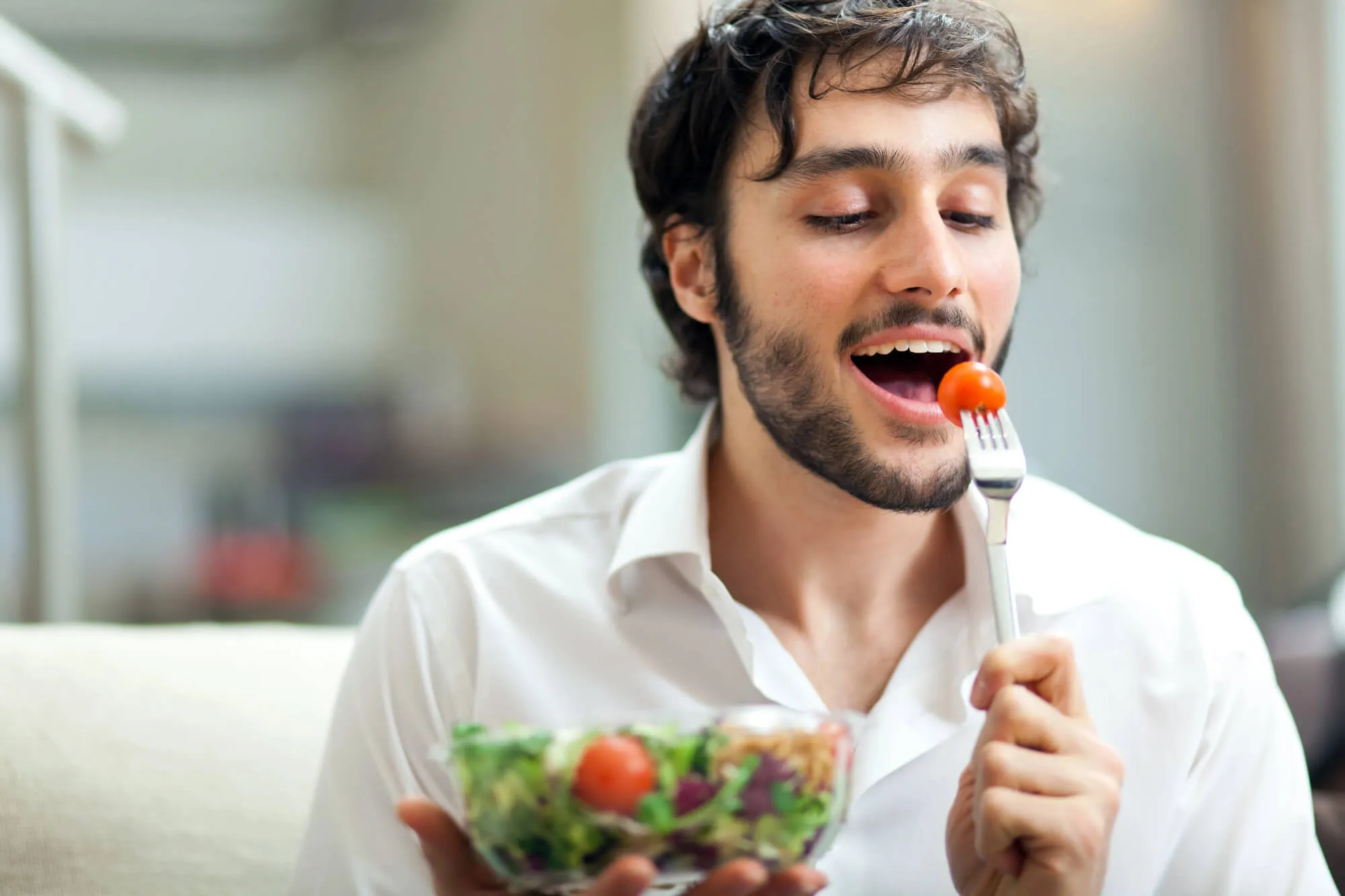 Healthy Eating, Healthy Smile: Top Nutrients That Strengthen Teeth and Gums