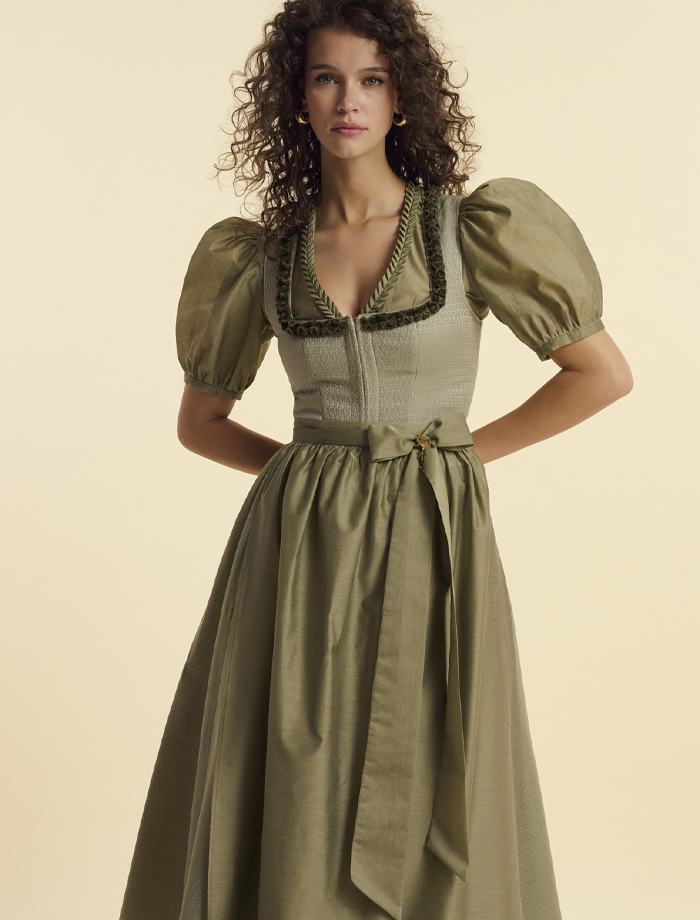 Dirndl Salerno N° 26200-80-54 <br> Dirndlbluse Colada N° 26225-55