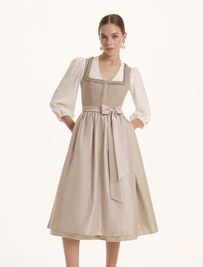 Dirndl Nela N° A26005-80-9 <br> Dirndlbluse Lea mit Dreiviertelarm N° A24524-DA-2