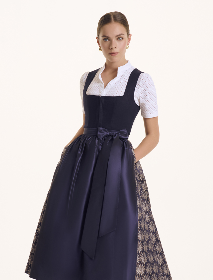 Dirndl Ida N° A26002-80-104 <br> Dirndlbluse Suri N° A22025-2