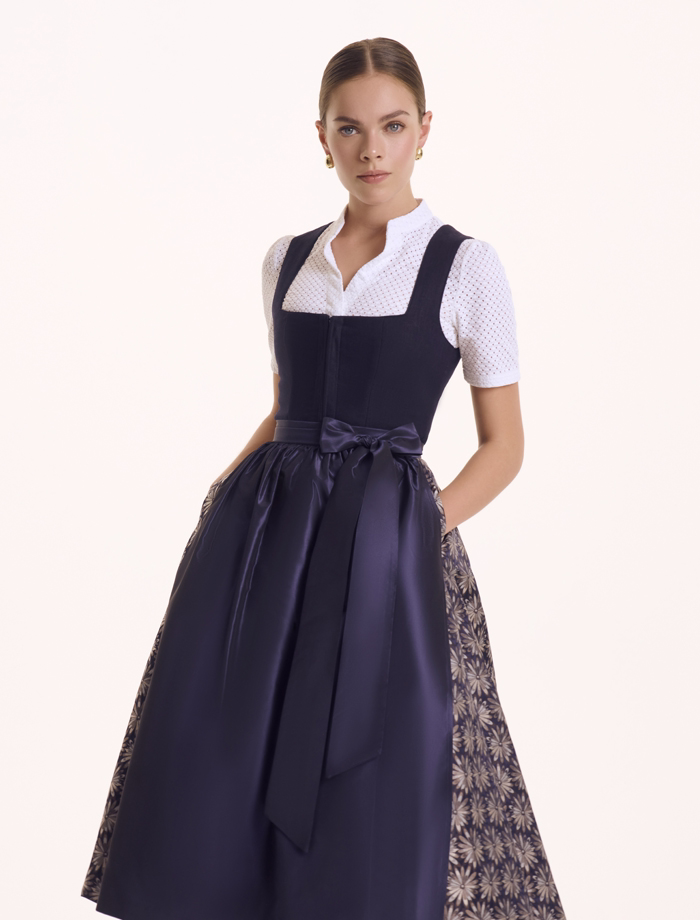 Dirndl Ida N° A26002-80-104 <br> Dirndlbluse Suri N° A22025-2