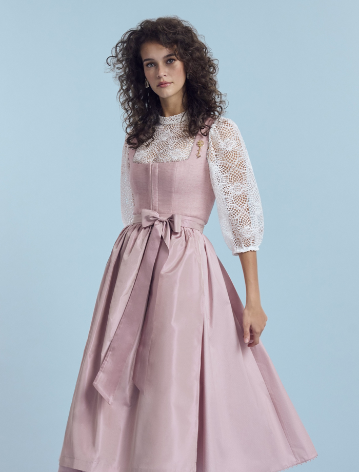 Dirndl Korfu N° 26202-80-33 <br> Dirndlbluse Evi N° 25370-2